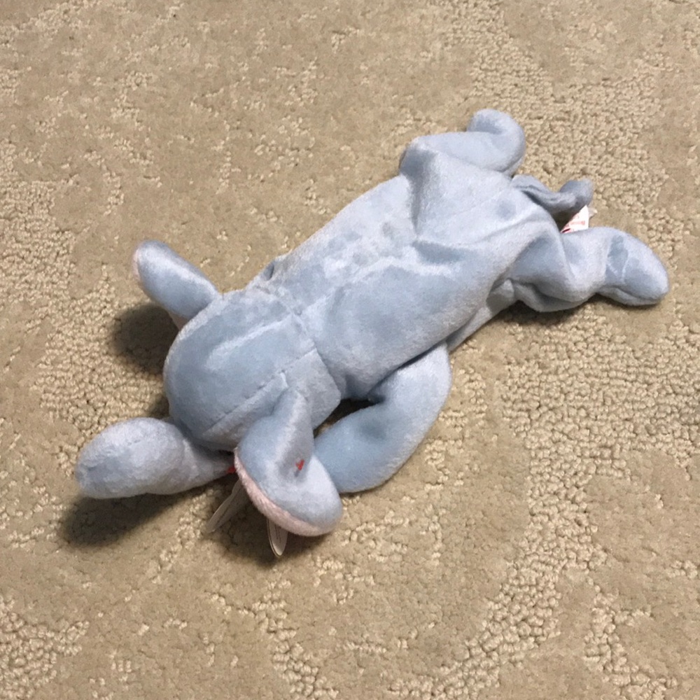 RARE ELEPHANT PEANUT BEANIE BABY
